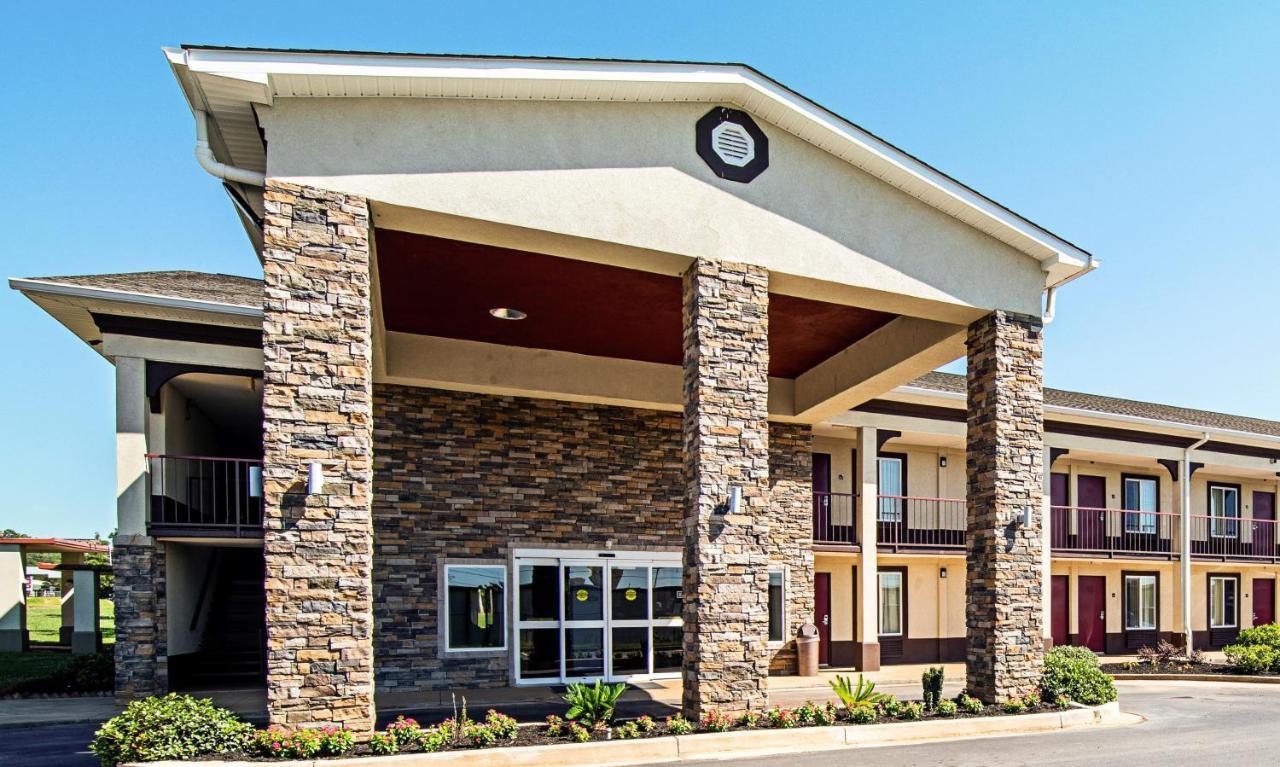 Red Roof Inn & Suites Greenwood, Sc Exterior photo
